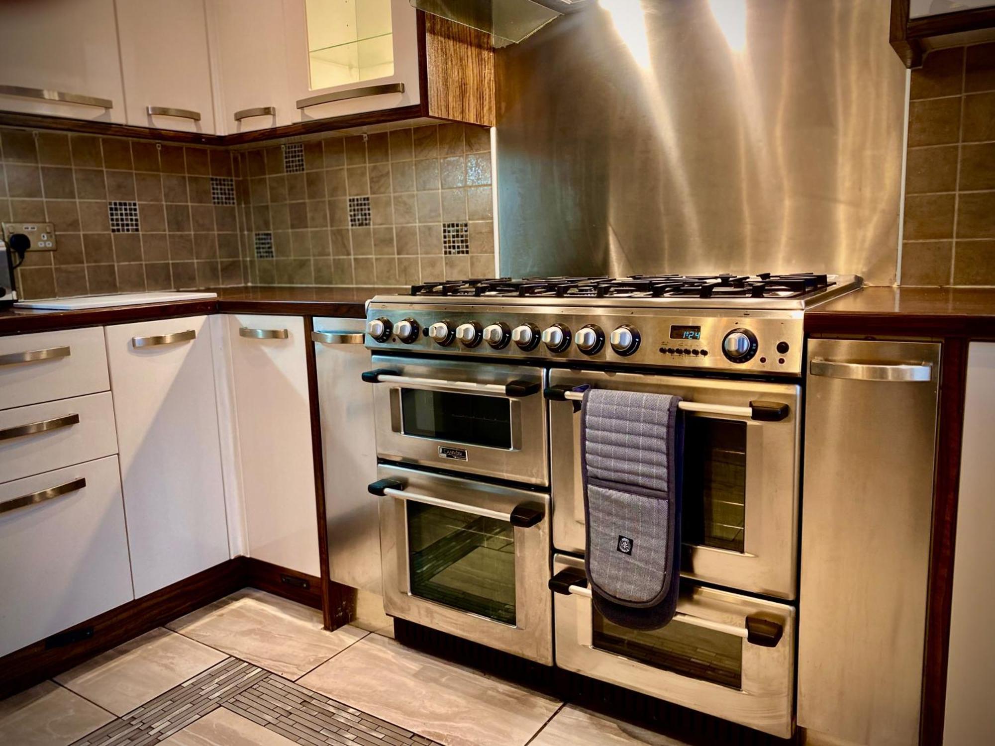 Sleeps10-Parking-Garden-Hottub-Petfriendly Villa Блекпул Екстериор снимка
