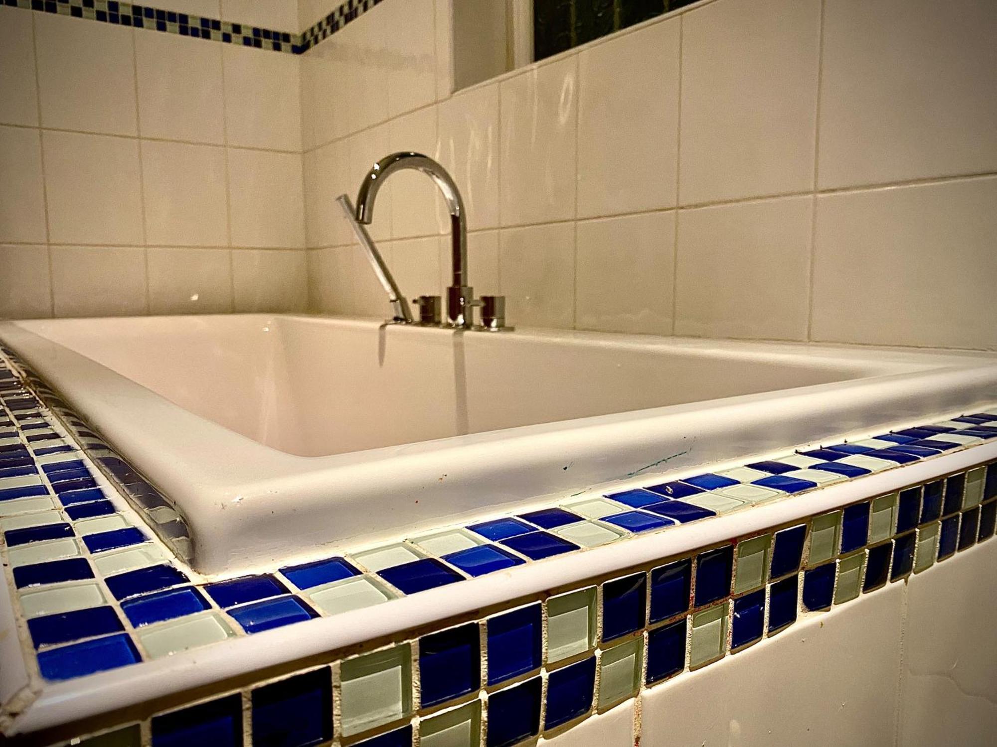 Sleeps10-Parking-Garden-Hottub-Petfriendly Villa Блекпул Екстериор снимка